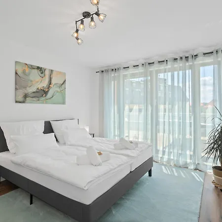 Nexstay Lux Mit Dachterrasse Und Parkplatz Apartment
