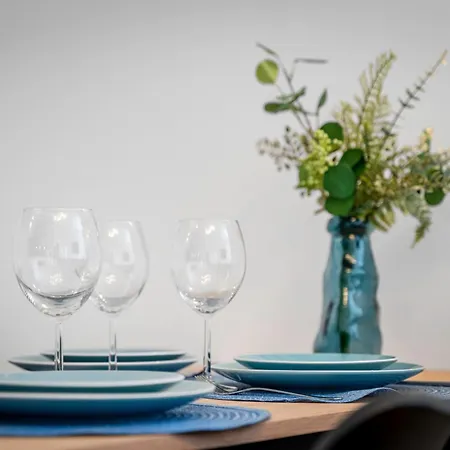 Apartment Nexstay Lux Mit Dachterrasse Und Parkplatz Neumarkt in der Oberpfalz