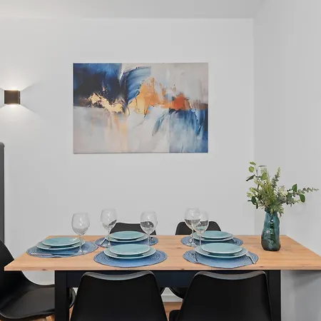 Nexstay Lux Mit Dachterrasse Und Parkplatz Apartment