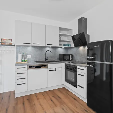 Nexstay Lux Mit Dachterrasse Und Parkplatz *
